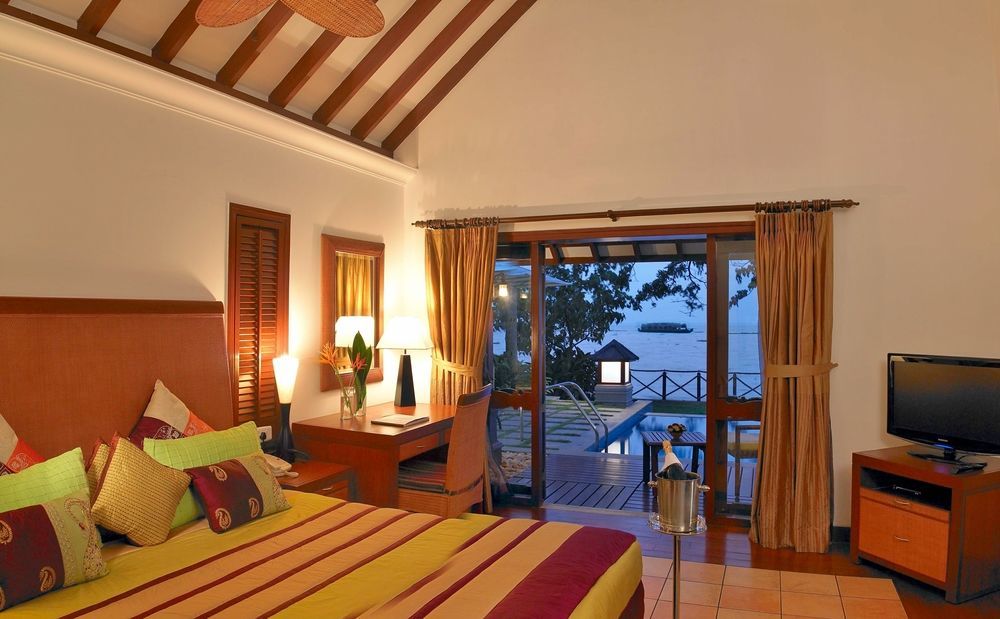 Resort The Zuri Kerala &